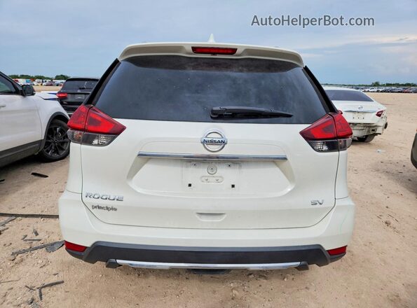 5N1AT2MT6JC779122 2018 NISSAN ROGUE White Widok z tyłu