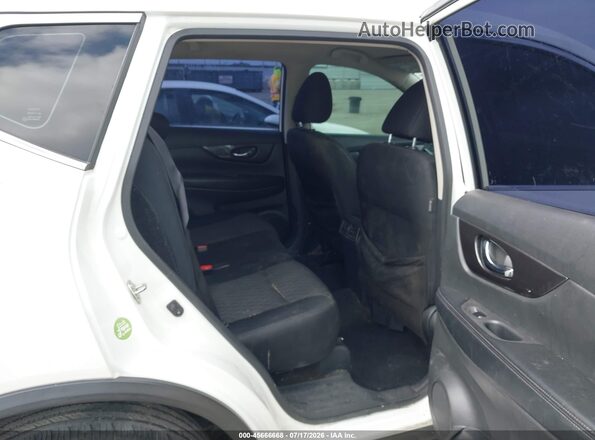 5N1AT2MT6JC828903 2018 NISSAN ROGUE White VIN կոդի պիտակի տեսք