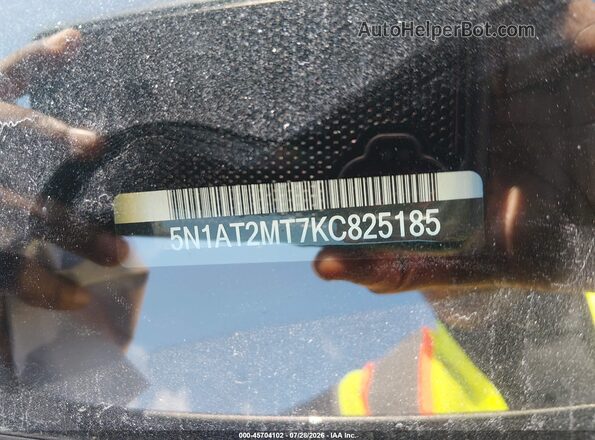 5N1AT2MT7KC825185 2019 NISSAN ROGUE Silver ძრავის განყოფილების ხედი