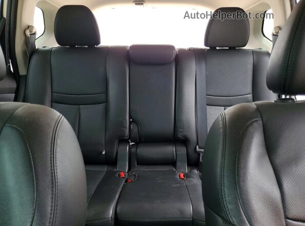 5N1AT2MT8GC767787 2016 NISSAN ROGUE Silver Rear seats view