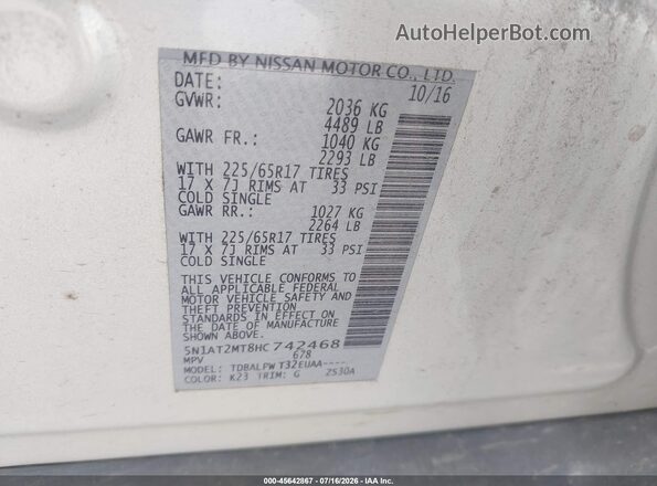 5N1AT2MT8HC742468 2017 NISSAN ROGUE Silver ძრავის განყოფილების ხედი