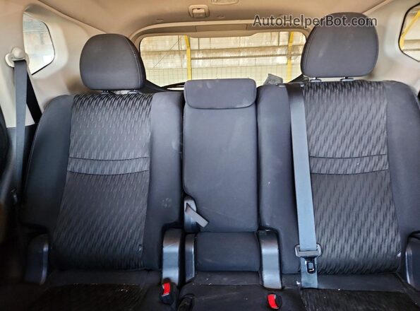 5N1AT2MT8JC852247 2018 NISSAN ROGUE Blue Rear seats view