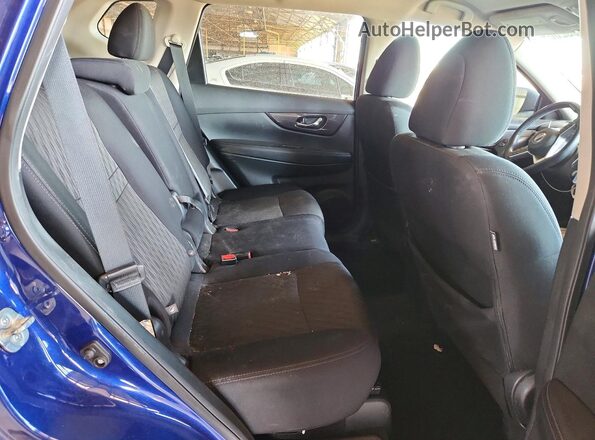 5N1AT2MT8JC852247 2018 NISSAN ROGUE Blue Rear interior view
