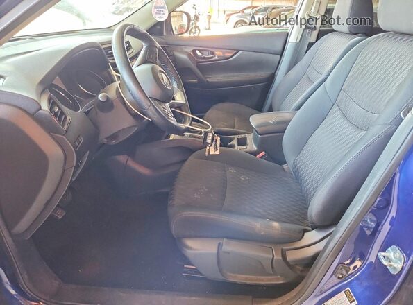 5N1AT2MT8JC852247 2018 NISSAN ROGUE Blue Front interior view