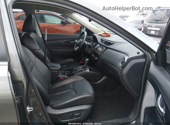 5N1AT2MT8LC736467 2020 NISSAN ROGUE Серый Вид салона спереди