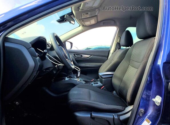 5N1AT2MT8LC805027 2020 NISSAN ROGUE Blue Front interior view