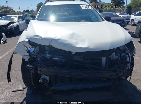 5N1AT2MT9JC806135 2018 NISSAN ROGUE White Вид спереду