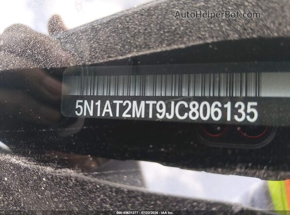 5N1AT2MT9JC806135 2018 NISSAN ROGUE White Вид підкапотного простору