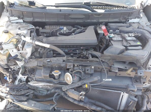 5N1AT2MT9JC806135 2018 NISSAN ROGUE White Вид ззаду