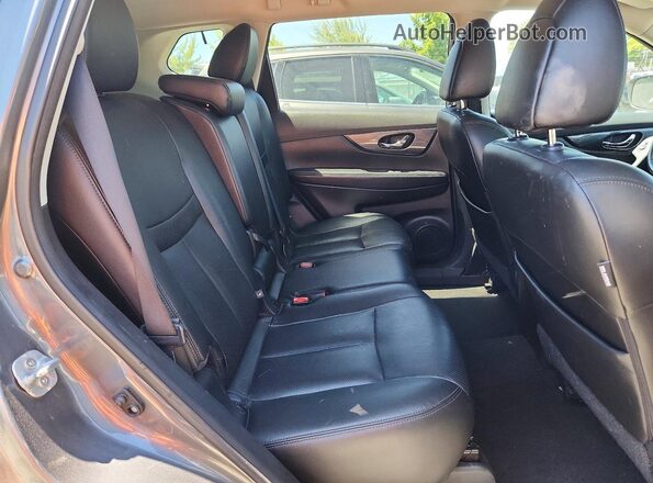 5N1AT2MTXGC744589 2016 NISSAN ROGUE Серый Вид задней части салона