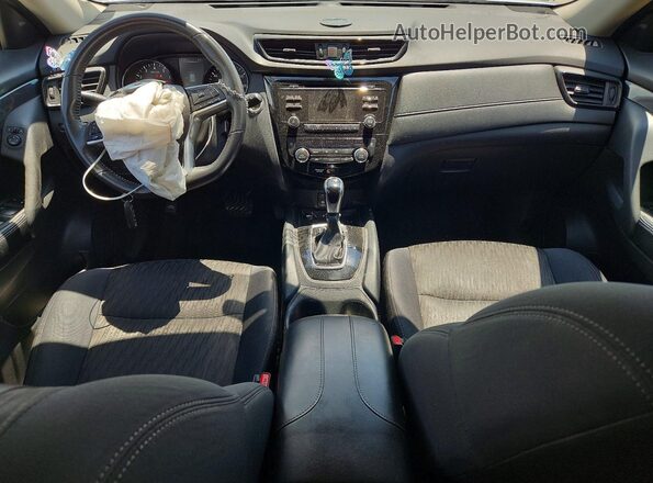 5N1AT2MTXHC821530 2017 NISSAN ROGUE Silver Вид панелі приладів