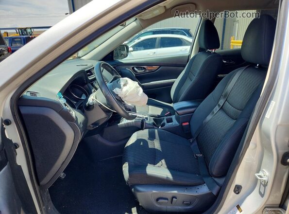 5N1AT2MTXHC821530 2017 NISSAN ROGUE Silver Вид салону спереду