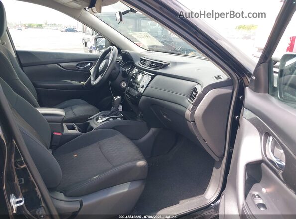 5N1AT2MTXHC860229 2017 NISSAN ROGUE Black Widok wnętrza z przodu