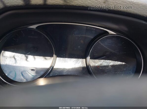 5N1AT2MV0GC768806 2016 NISSAN ROGUE White Հետևի նստատեղերի տեսք