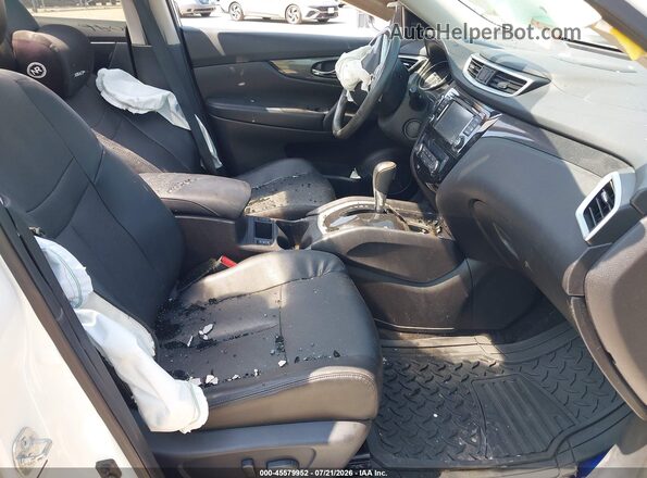 5N1AT2MV0GC768806 2016 NISSAN ROGUE White Սալոնի դիմացի տեսք