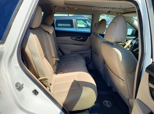 5N1AT2MV0GC779823 2016 NISSAN ROGUE White Vista interior trasera