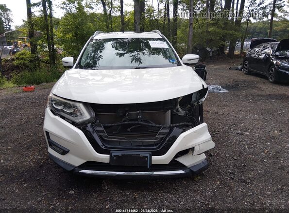 5N1AT2MV0HC823238 2017 NISSAN ROGUE Белый Вид задней части салона