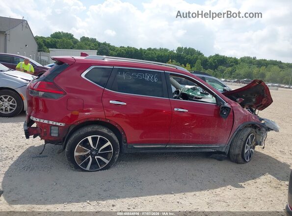 5N1AT2MV0HC873685 2017 NISSAN ROGUE Красный Вид задней части салона