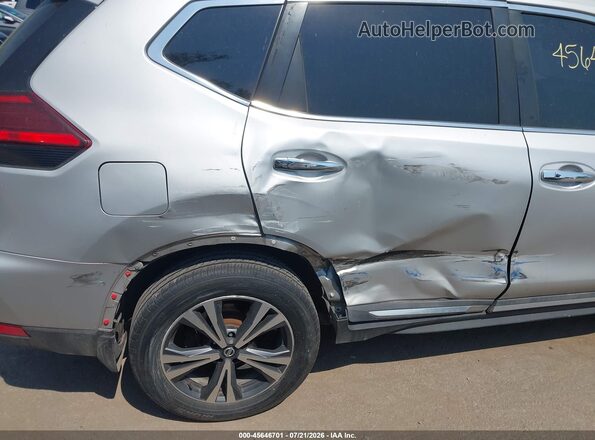 5N1AT2MV0HC880197 2017 NISSAN ROGUE Silver Vista frontal