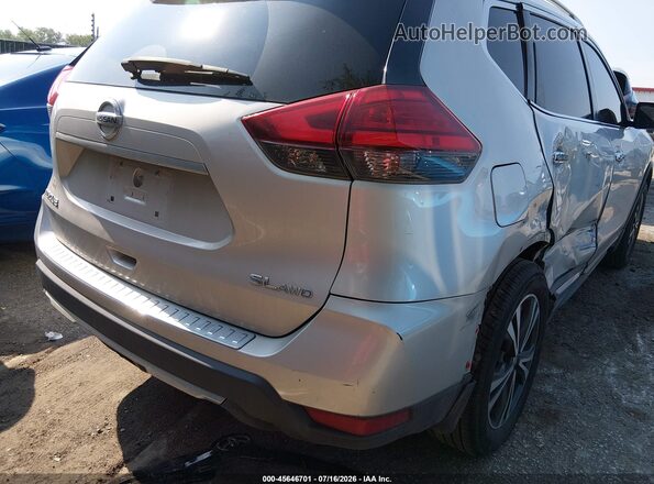 5N1AT2MV0HC880197 2017 NISSAN ROGUE Silver 