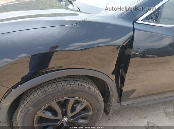 5N1AT2MV0JC738230 2018 NISSAN ROGUE Черный Вид спереди
