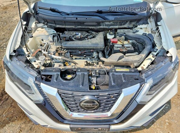 5N1AT2MV0JC813783 2018 NISSAN ROGUE White Engine compartment view