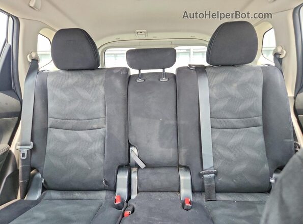 5N1AT2MV1GC855422 2016 NISSAN ROGUE Silver Հետևի նստատեղերի տեսք