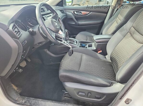5N1AT2MV1HC865997 2017 NISSAN ROGUE White Սալոնի դիմացի տեսք