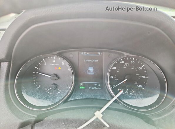 5N1AT2MV1HC865997 2017 NISSAN ROGUE White Սարքավորումների վահանակի տեսք