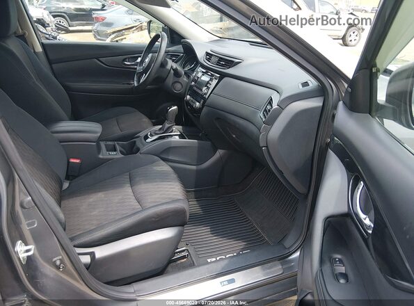 5N1AT2MV1HC884453 2017 NISSAN ROGUE Gray Вид салону спереду