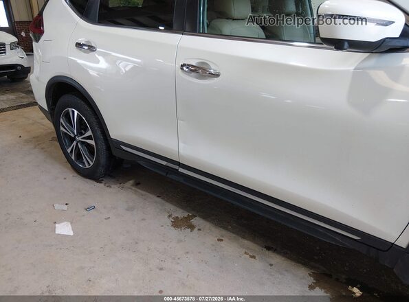 5N1AT2MV1JC713708 2018 NISSAN ROGUE White 