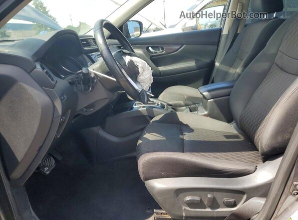 5N1AT2MV1JC791535 2018 NISSAN ROGUE Серебряный Вид салона спереди