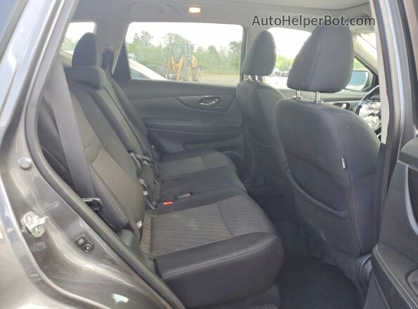 5N1AT2MV1JC791535 2018 NISSAN ROGUE Серебряный Вид задней части салона