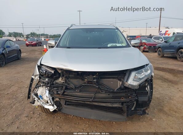 5N1AT2MV1KC805662 2019 NISSAN ROGUE Silver Вид задньої частини салону