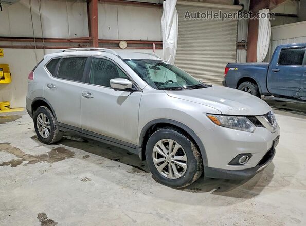 5N1AT2MV2GC830884 2016 NISSAN ROGUE Silver Front right