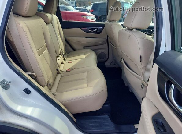 5N1AT2MV2GC919581 2016 NISSAN ROGUE White უკანა სალონის ხედი