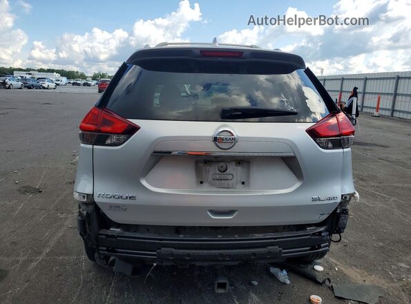 5N1AT2MV2HC751166 2017 NISSAN ROGUE Серебряный Вид сзади