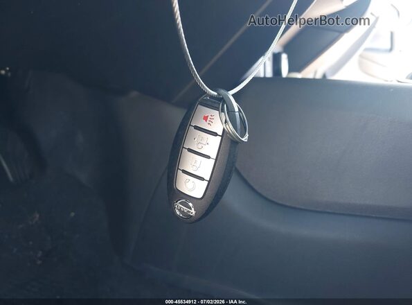 5N1AT2MV2HC766413 2017 NISSAN ROGUE White Vista del salpicadero