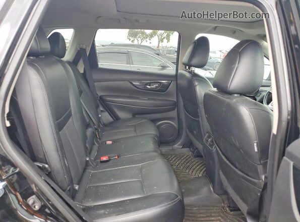 5N1AT2MV2HC810751 2017 NISSAN ROGUE Black Սալոնի հետևի տեսք