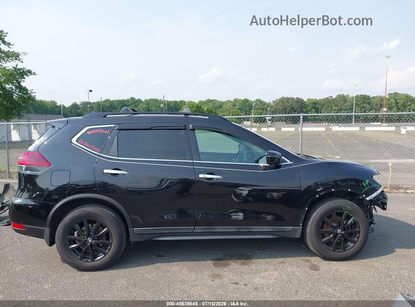 5N1AT2MV2HC888981 2017 NISSAN ROGUE Black Widok wnętrza z tyłu