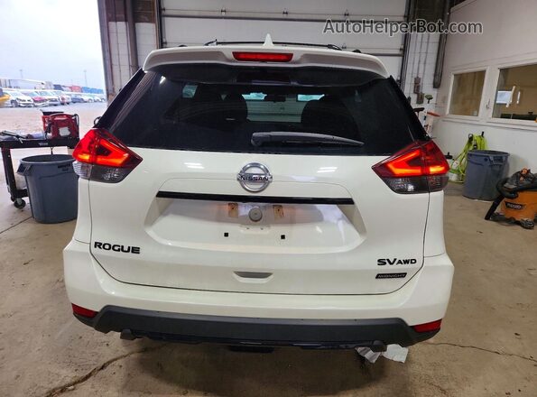 5N1AT2MV2JC753912 2018 NISSAN ROGUE Белый Вид сзади
