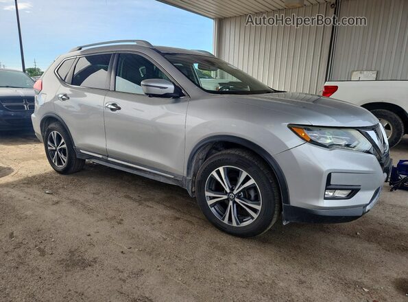 5N1AT2MV3HC779199 2017 NISSAN ROGUE Silver Передня права чверть