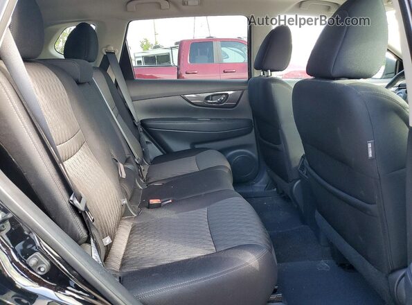 5N1AT2MV3HC796374 2017 NISSAN ROGUE Black Вид задньої частини салону