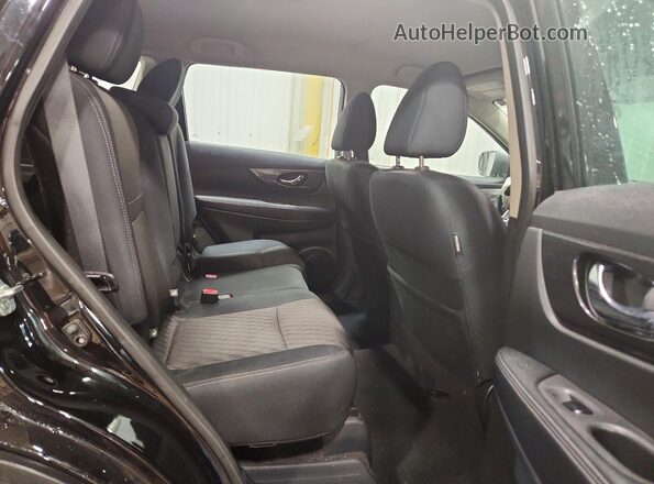 5N1AT2MV3JC770301 2018 NISSAN ROGUE Black Rear interior view