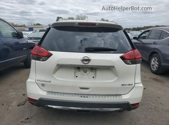 5N1AT2MV3JC818928 2018 NISSAN ROGUE White Widok z tyłu