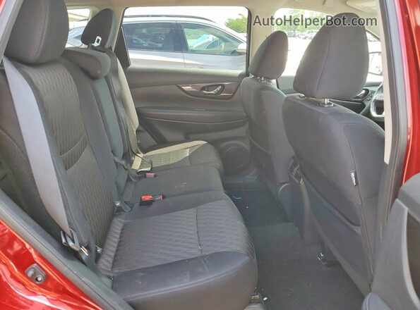 5N1AT2MV3JC819738 2018 NISSAN ROGUE Бордовый Вид задней части салона