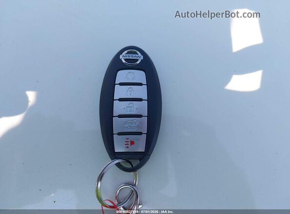 5N1AT2MV3JC841352 2018 NISSAN ROGUE White Vista del salpicadero