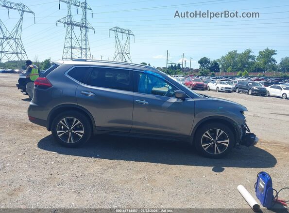 5N1AT2MV3KC832202 2019 NISSAN ROGUE Серый Вид задней части салона