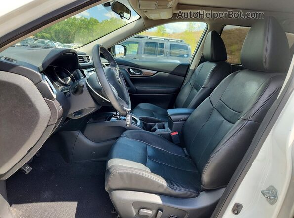 5N1AT2MV4GC849579 2016 NISSAN ROGUE Белый Вид салона спереди