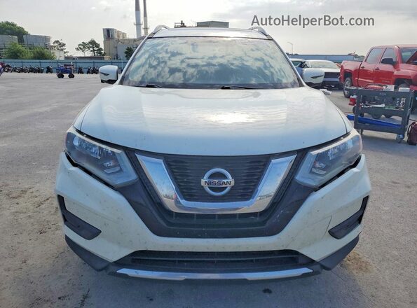5N1AT2MV4HC767790 2017 NISSAN ROGUE White Вид спереду